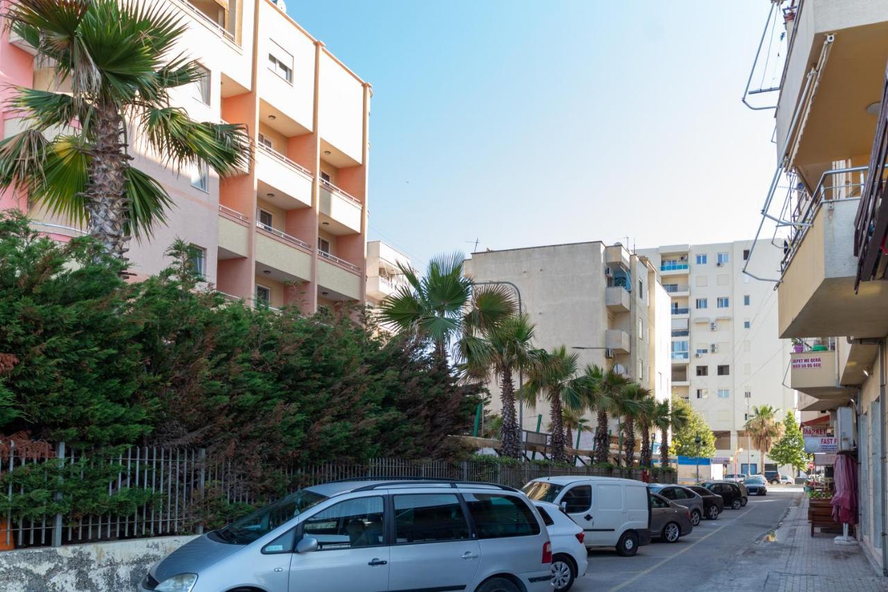 Sea View Apartment in Durres Beach Exterior foto